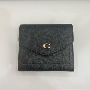 Coach Wyn Small Wallet